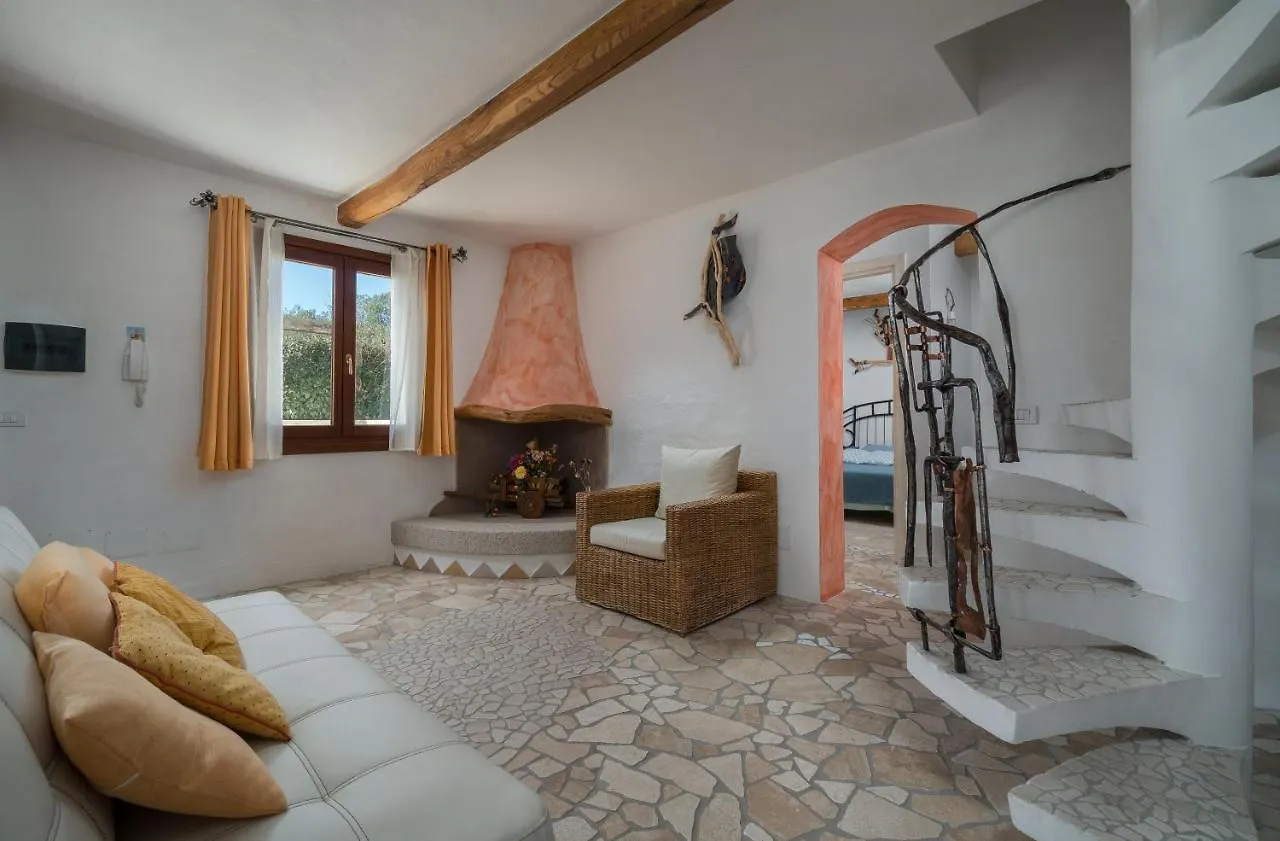 Sardinia Family Villas - Villa Eloisa With Private Pool San Pantaleo